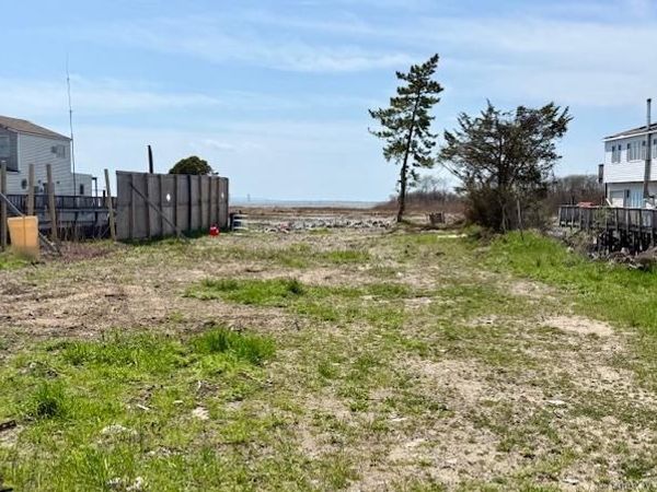 403 Cross Bay Boulevard , Howard Beach, NY 11693