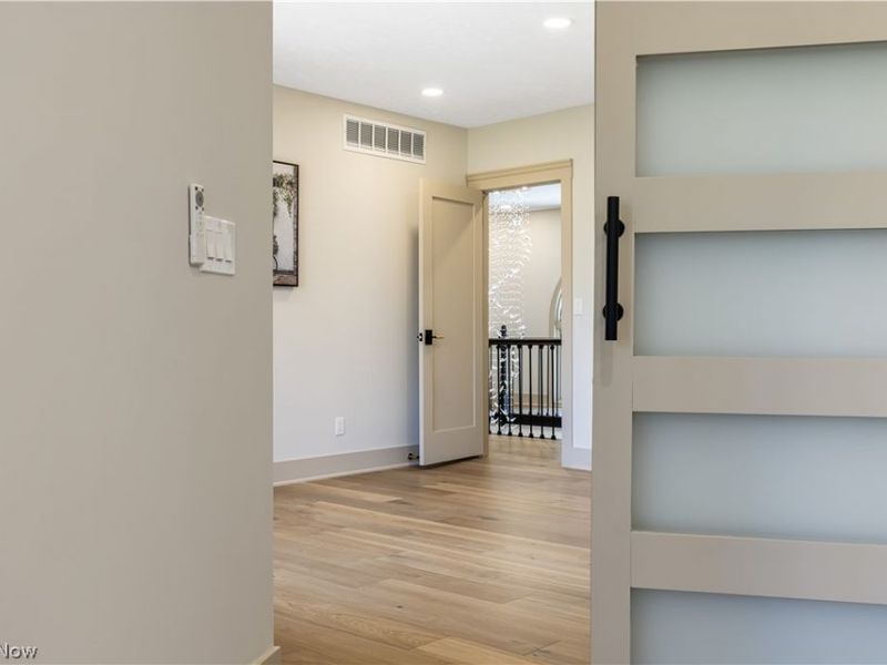 6100 Loch Lomond Court, Solon, OH 44139 Photo 19