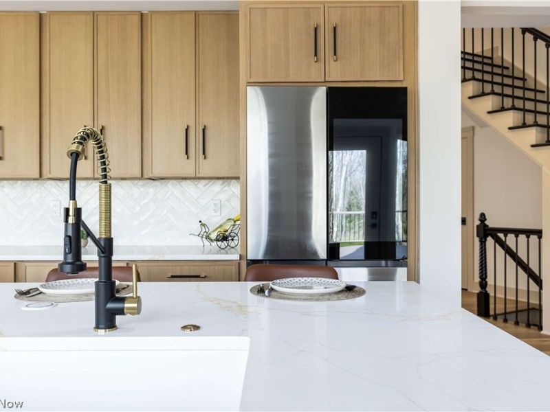 6100 Loch Lomond Court, Solon, OH 44139 Photo 8