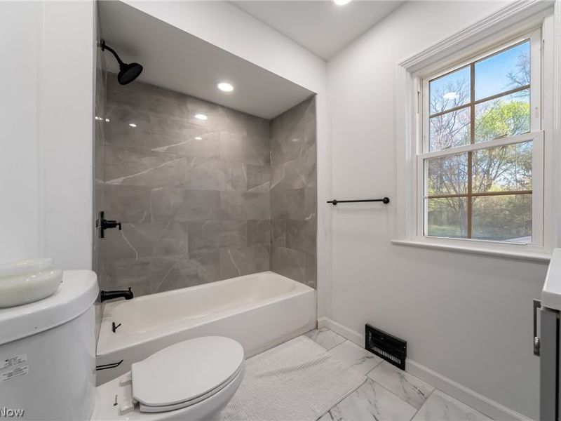 16717 Lomond Boulevard, Shaker Heights, OH 44120 Photo 27