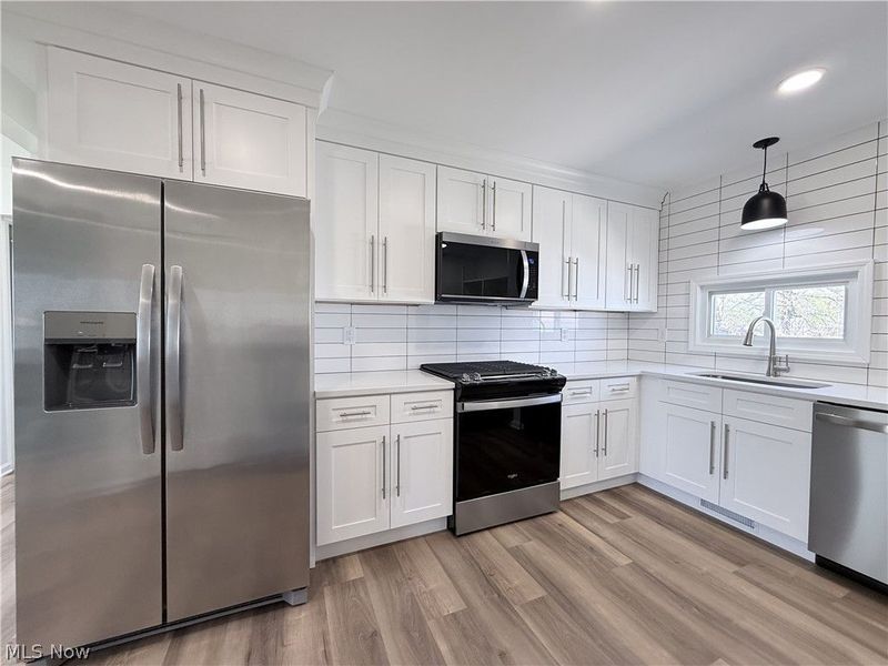 14306 Parkman Boulevard, Brook Park, OH 44142 Photo 14