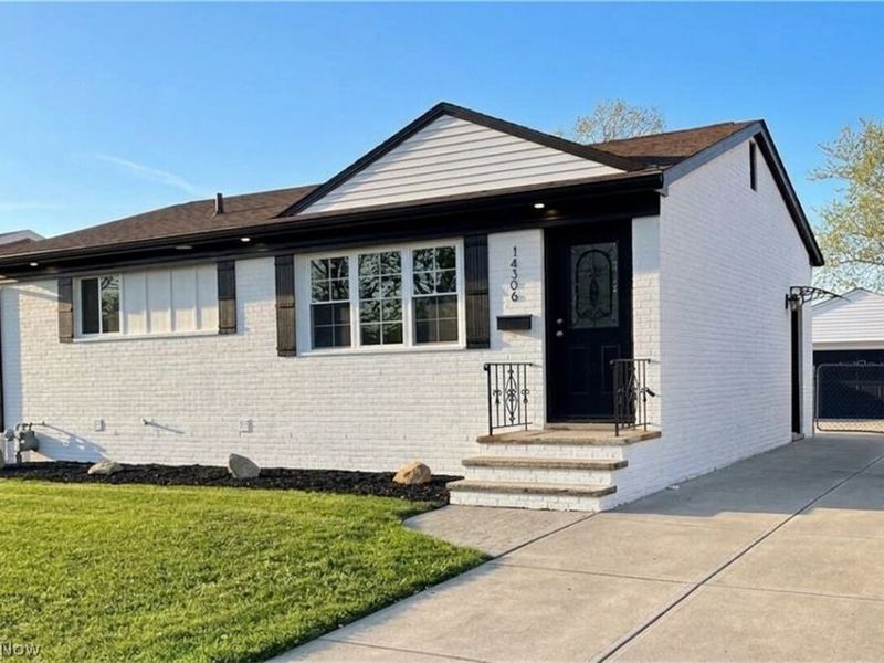 14306 Parkman Boulevard, Brook Park, OH 44142 Photo 2