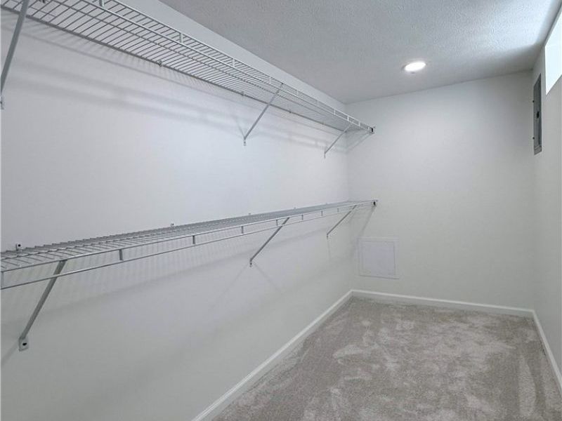 14306 Parkman Boulevard, Brook Park, OH 44142 Photo 33