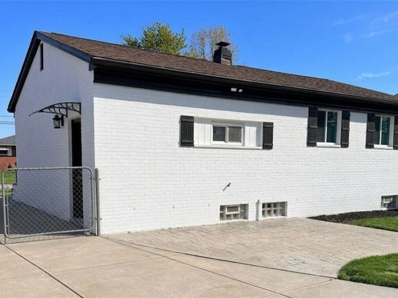 14306 Parkman Boulevard, Brook Park, OH 44142 Photo 7