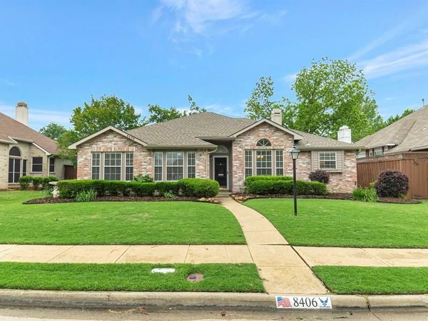 8406 Brentwood Street , Rowlett, TX 75088