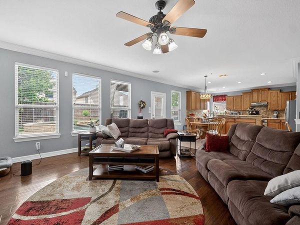 5804 Silver Leaf Drive , McKinney, TX 75070