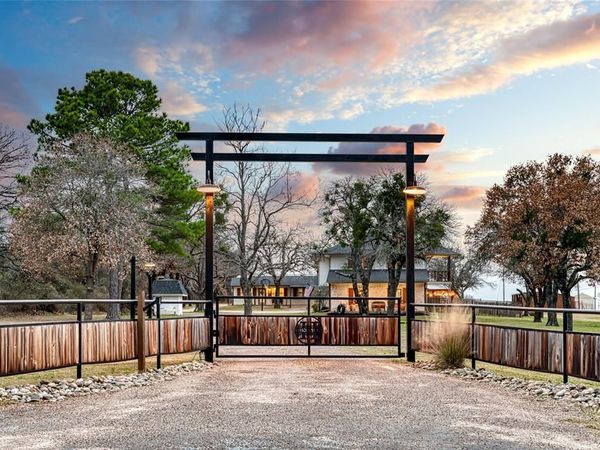 909 Grindstone Road, Brock, TX 76087