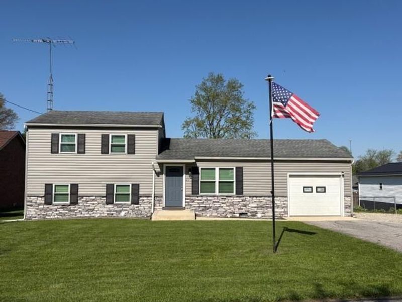 437 N Delaware Street , Mount Gilead, OH 43338 Photo 2