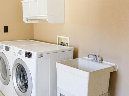 392 Willow Street, Elko, NV 89801 Photo