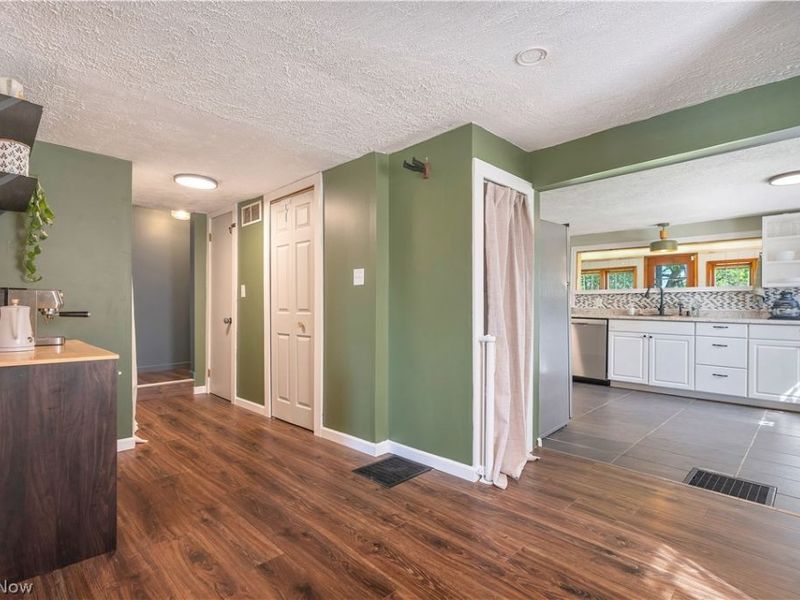 1548 Vanderhoof Road, Barberton, OH 44203 Photo 9
