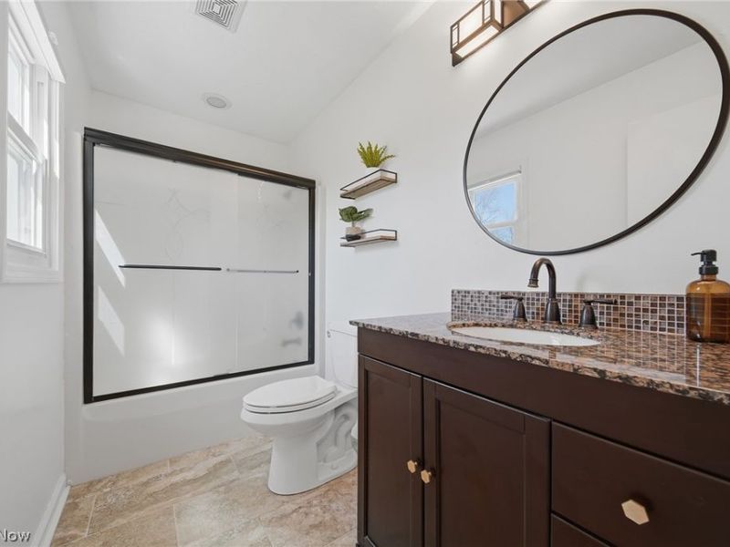 25021 Forbes Road, Oakwood Village, OH 44146 Photo 14