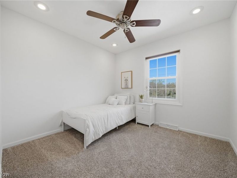 25021 Forbes Road, Oakwood Village, OH 44146 Photo 17