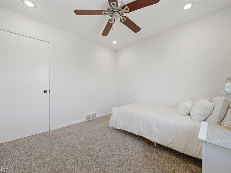 25021 Forbes Road, Oakwood Village, OH 44146 Photo 18