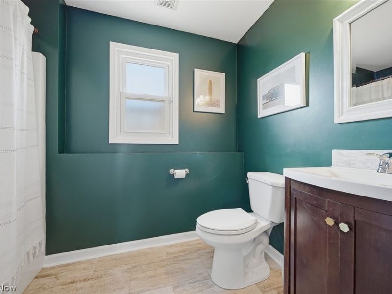 25021 Forbes Road, Oakwood Village, OH 44146 Photo 20