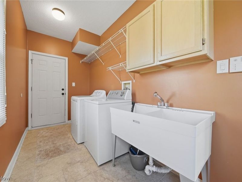 25021 Forbes Road, Oakwood Village, OH 44146 Photo 28