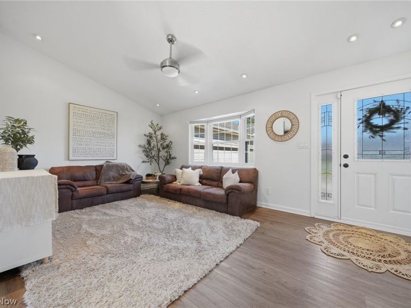 25021 Forbes Road, Oakwood Village, OH 44146 Photo 3