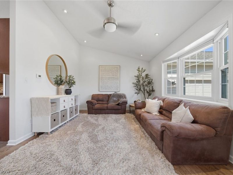 25021 Forbes Road, Oakwood Village, OH 44146 Photo 4