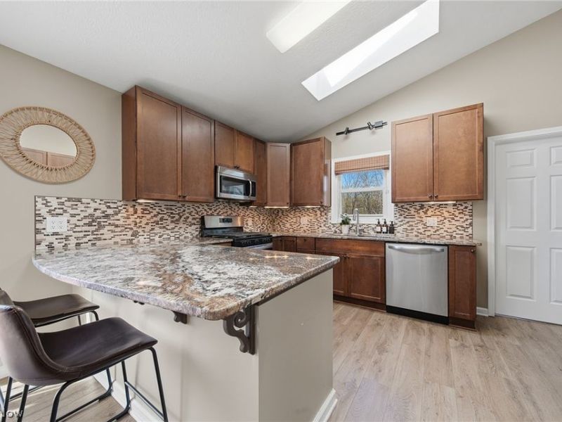 25021 Forbes Road, Oakwood Village, OH 44146 Photo 7