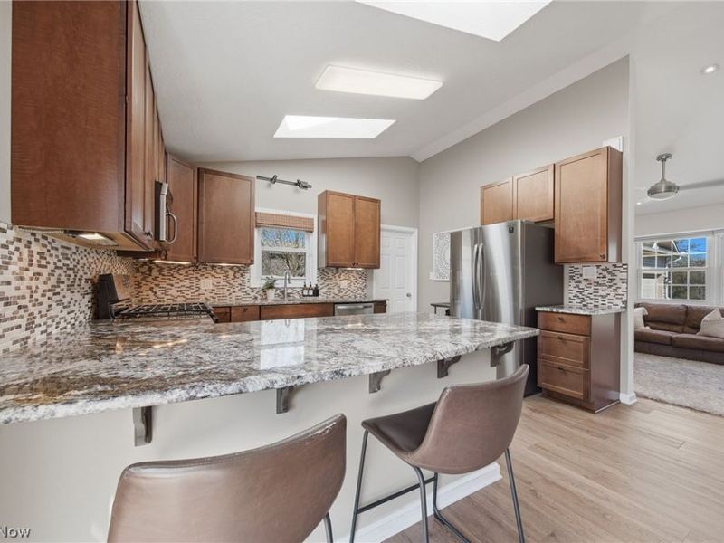 25021 Forbes Road, Oakwood Village, OH 44146 Photo 8