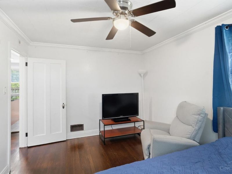 5642 Surrey Avenue, Green Township, OH 45248 Photo 14