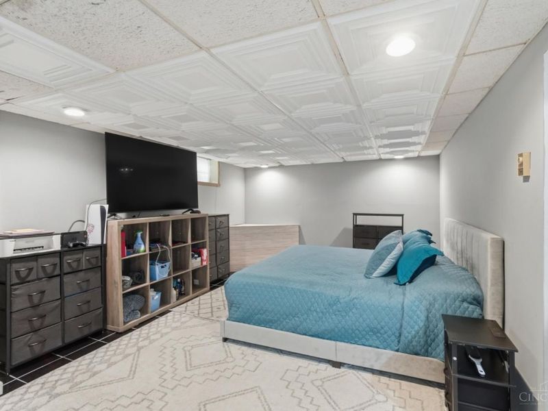 5642 Surrey Avenue, Green Township, OH 45248 Photo 24