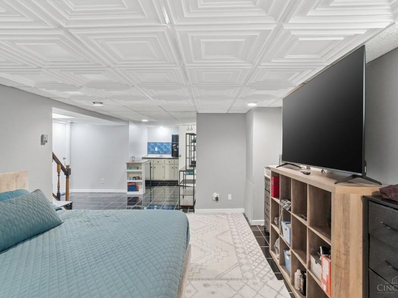 5642 Surrey Avenue, Green Township, OH 45248 Photo 25