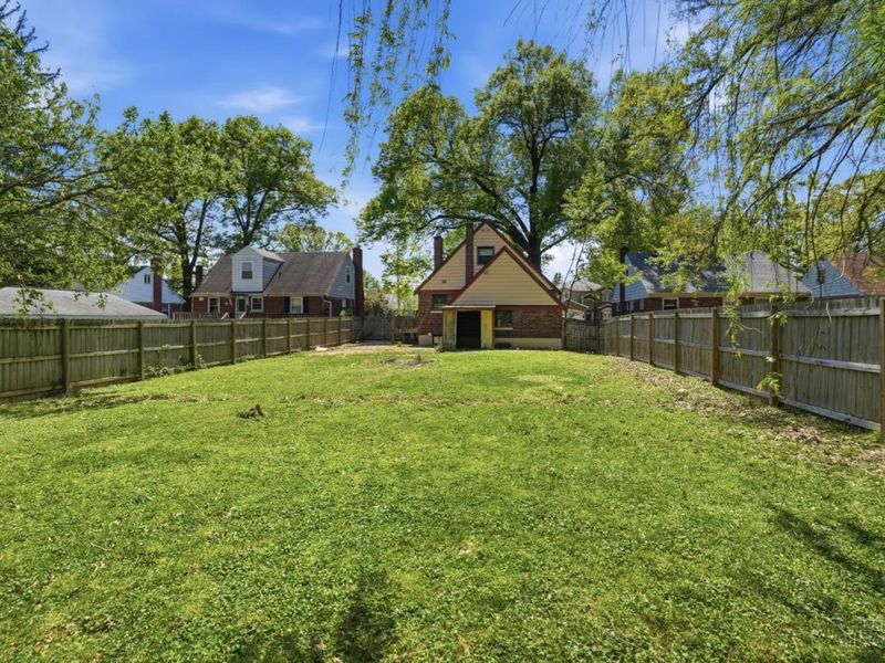 5642 Surrey Avenue, Green Township, OH 45248 Photo 35