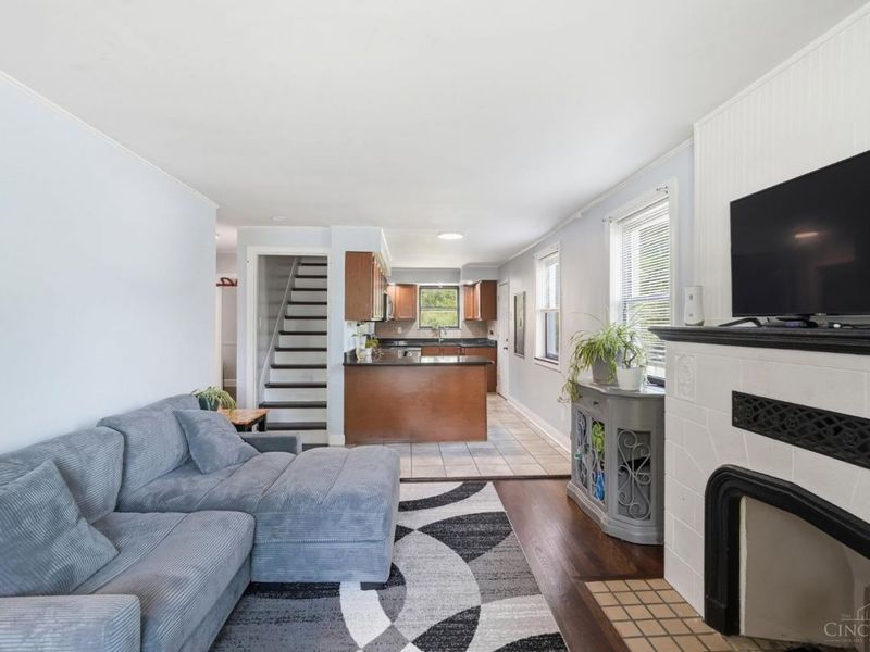 5642 Surrey Avenue, Green Township, OH 45248 Photo 7