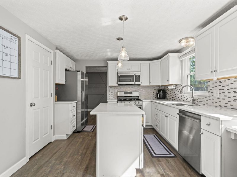 5116 Strawberry Farms Boulevard, Columbus, OH 43230 Photo 11