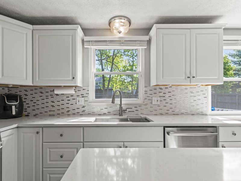 5116 Strawberry Farms Boulevard, Columbus, OH 43230 Photo 13