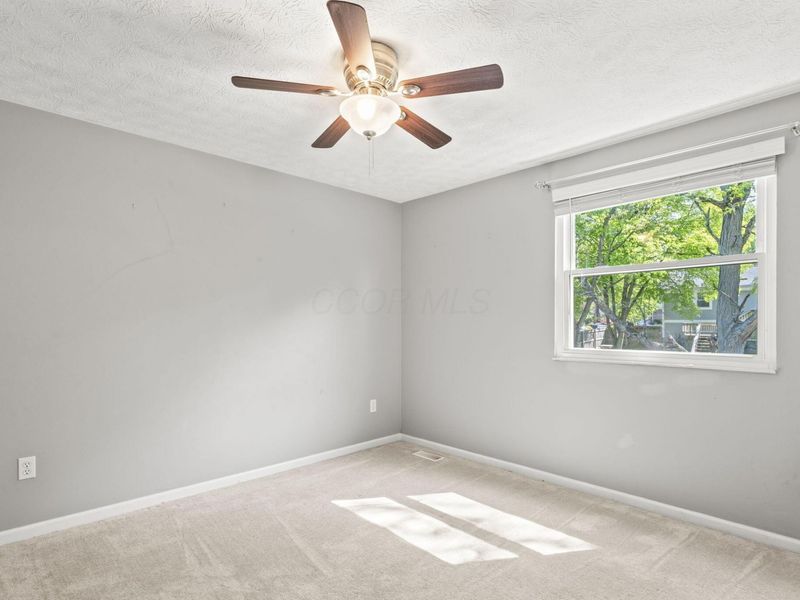 5116 Strawberry Farms Boulevard, Columbus, OH 43230 Photo 33