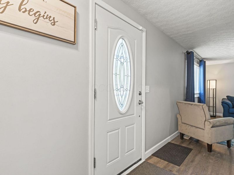 5116 Strawberry Farms Boulevard, Columbus, OH 43230 Photo 4