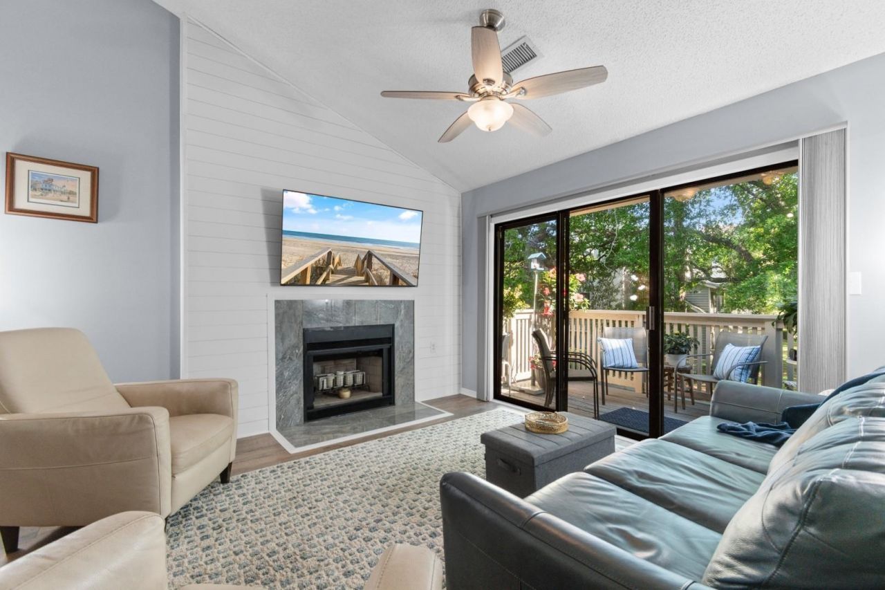 201 Westleton Dr.  Photo 10