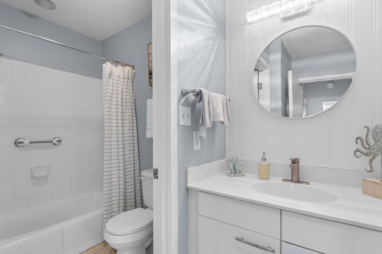 201 Westleton Dr.  Photo 17