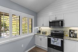 201 Westleton Dr.  photo 4