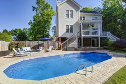 454 Clearview Drive photo 4