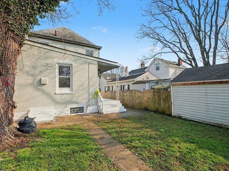 335 E 17th Street, Covington, KY 41014 Photo 24