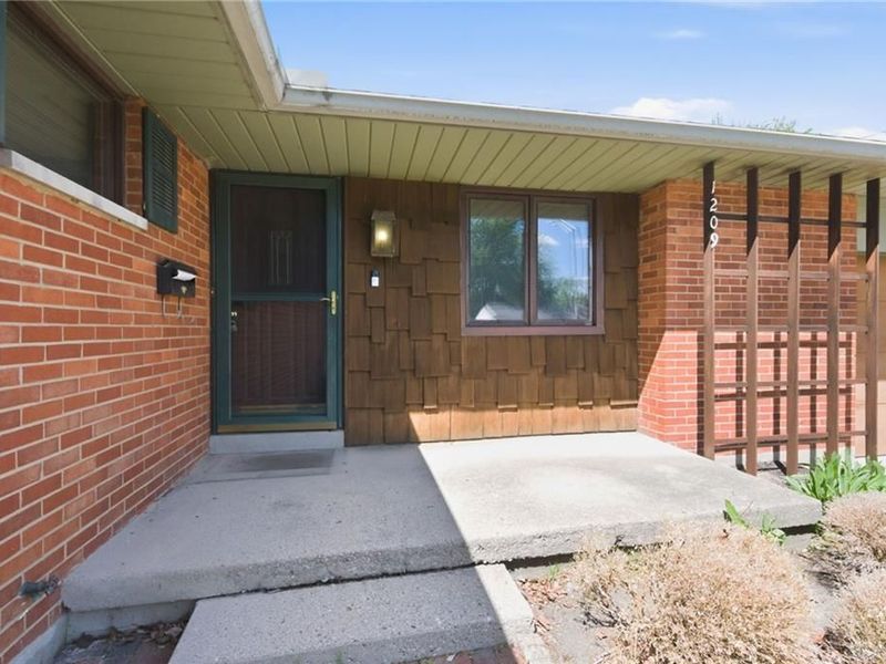 1209 Rose Bower Avenue, Dayton, OH 45429 Photo 2