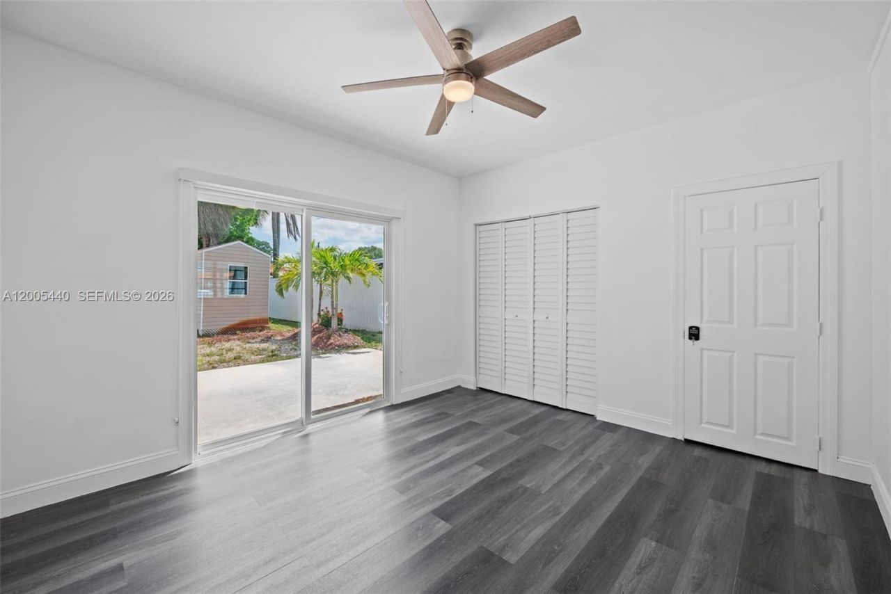 7120 SW 21st St, Miami, FL 33155 Photo