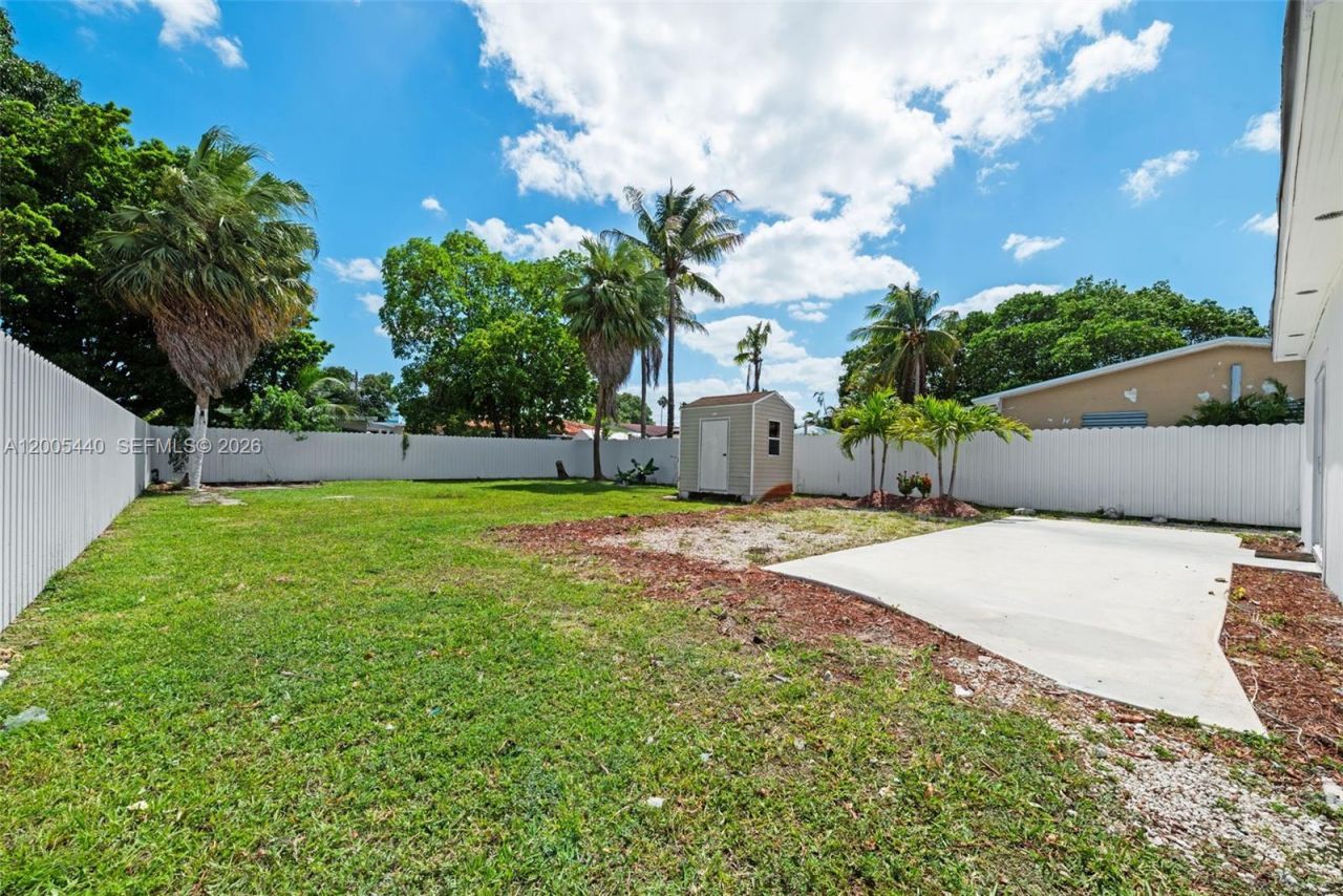 7120 SW 21st St, Miami, FL 33155 Photo
