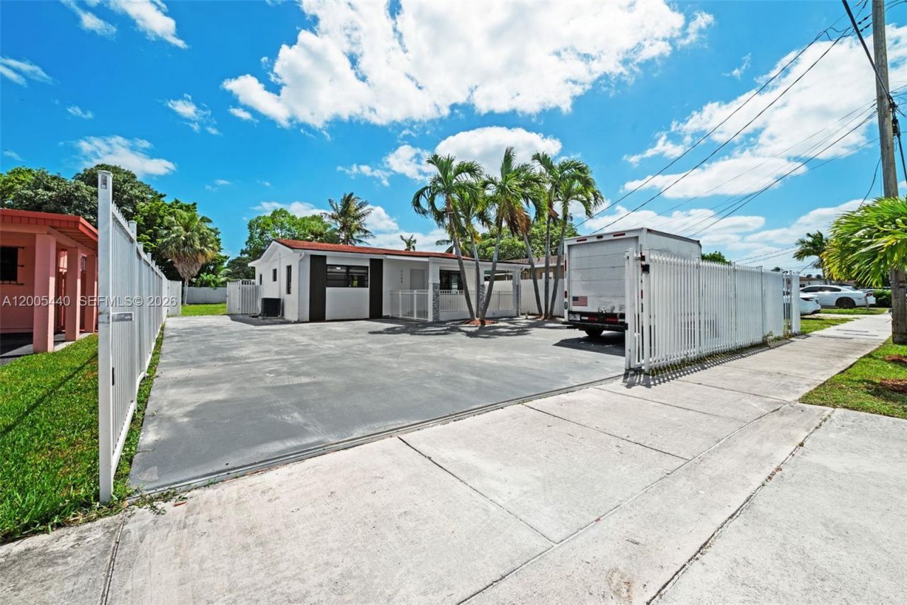 7120 SW 21st St, Miami, FL 33155 Photo