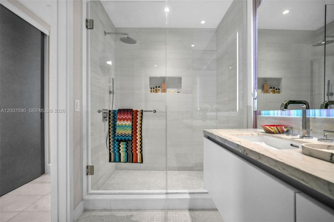 700 NE 26th Ter , Unit 2906, Miami, FL 33137 Photo