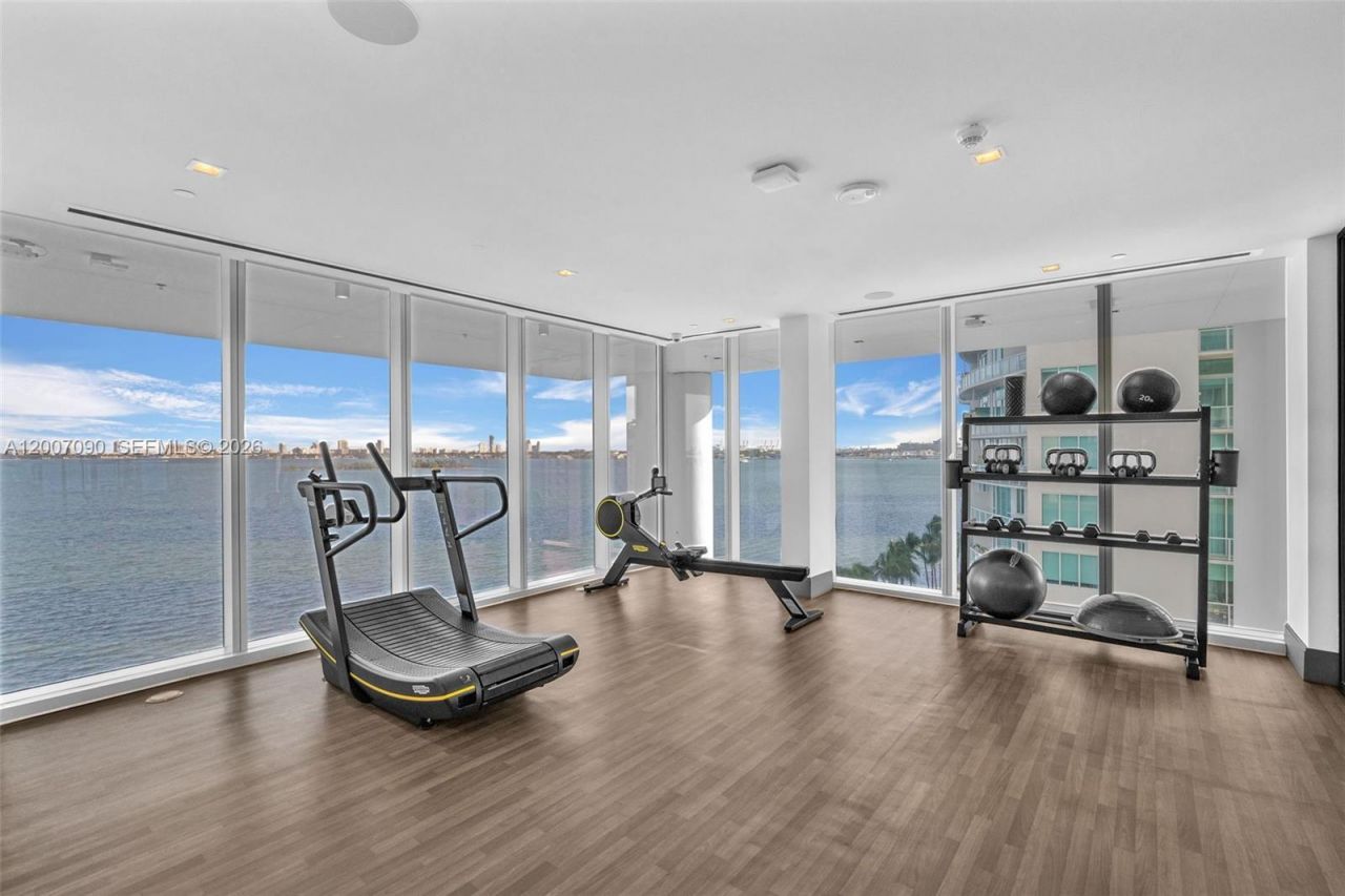 700 NE 26th Ter , Unit 2906, Miami, FL 33137 Photo