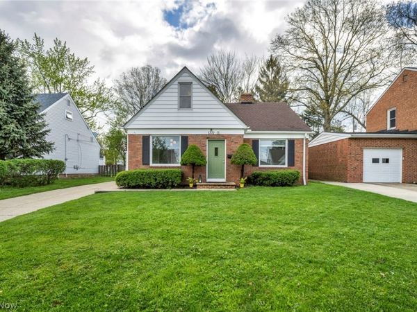 1371 Cranover Road , Lyndhurst, OH 44124