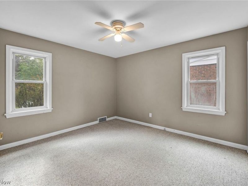 1371 Cranover Road, Lyndhurst, OH 44124 Photo 15
