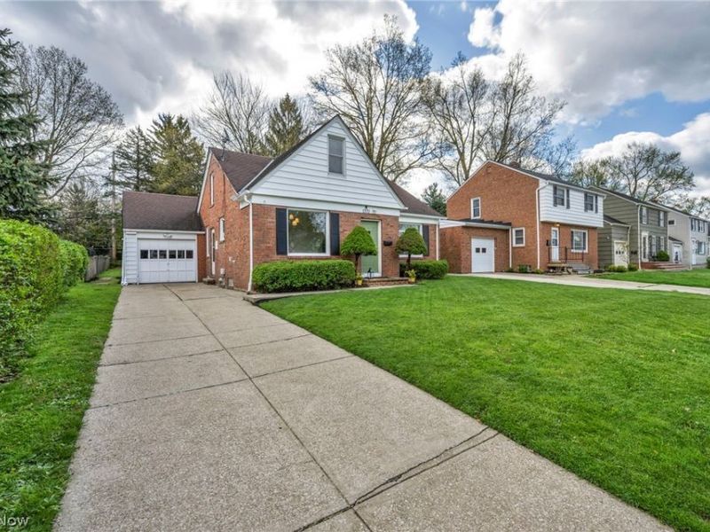 1371 Cranover Road, Lyndhurst, OH 44124 Photo 26
