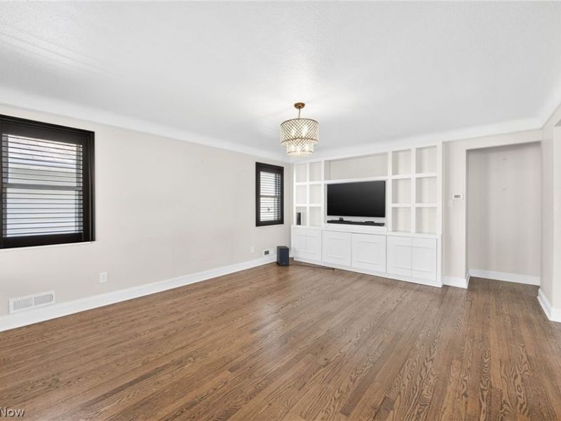 3105 W 155th Street, Cleveland, OH 44111 Photo 4