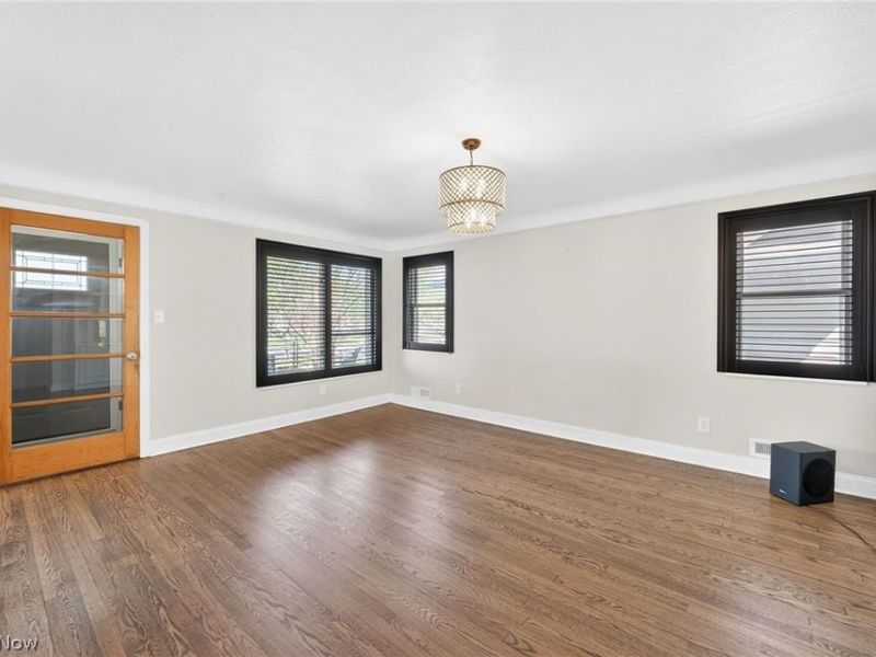 3105 W 155th Street, Cleveland, OH 44111 Photo 5