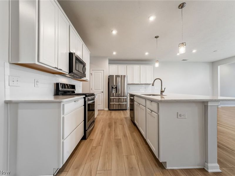 830 S Greenway Drive, Westlake, OH 44145 Photo 11