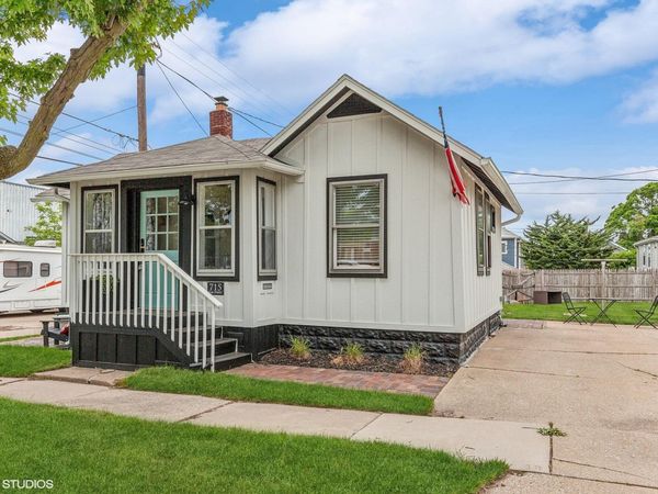 715 Elm Street, St. Joseph, MI 49085